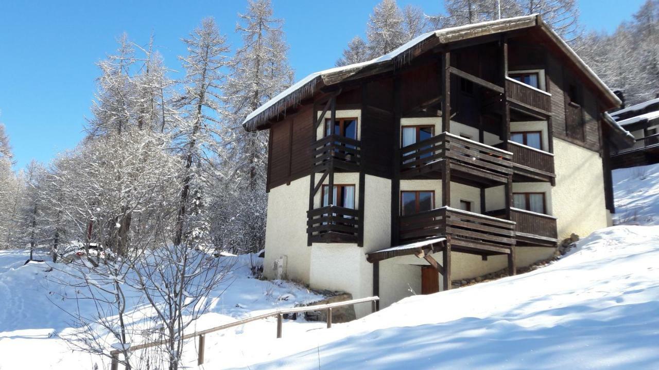 Chalet Les Arolles Les Orres Exterior foto